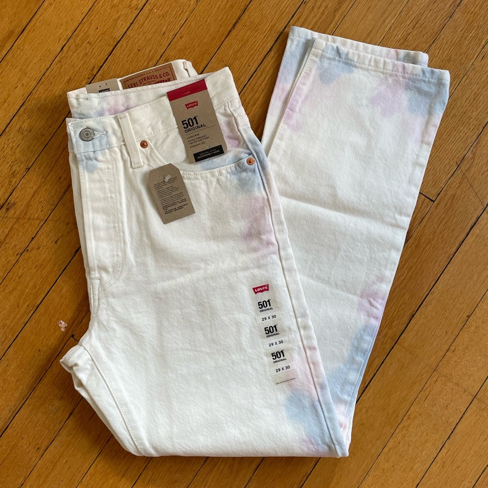 Levi’s 501 High Rise Straight Leg Jeans